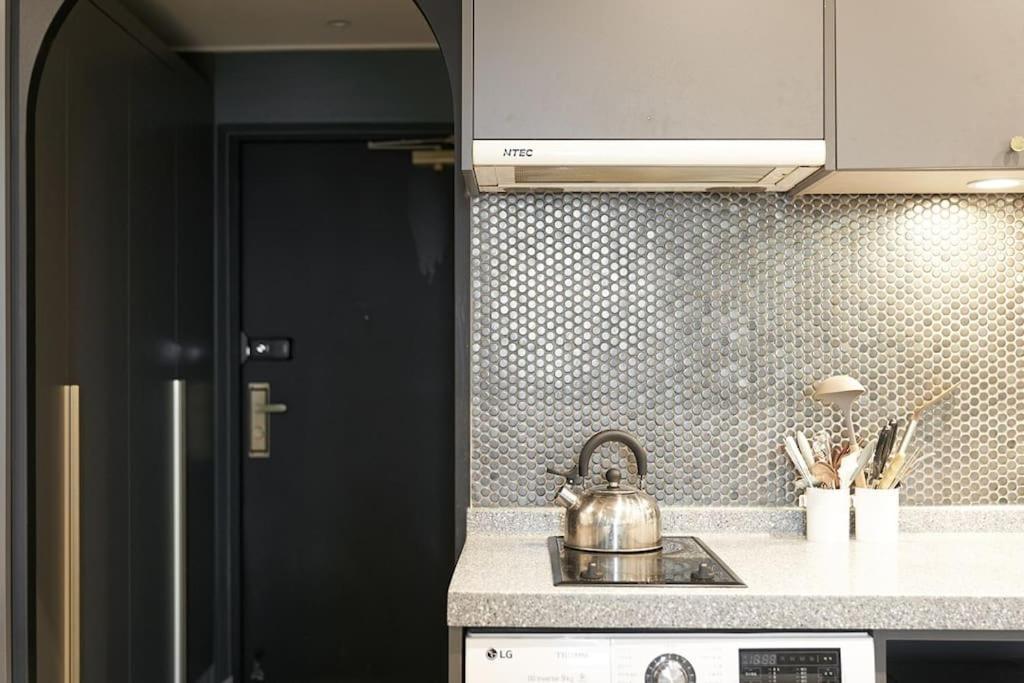 1mins Hongik Station - Muse05 Apartment *