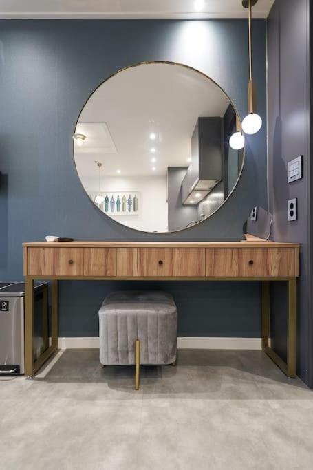 1mins Hongik Station - Muse05 Apartment *