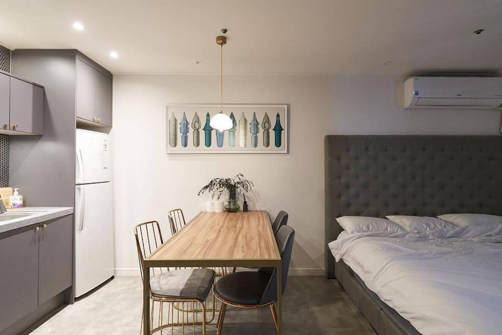 1mins Hongik Station - Muse05 Apartment